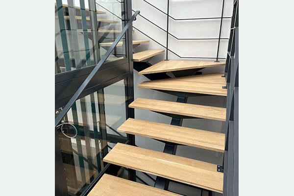 Menuiserie Taquet ile de France fabrication escalier bois
